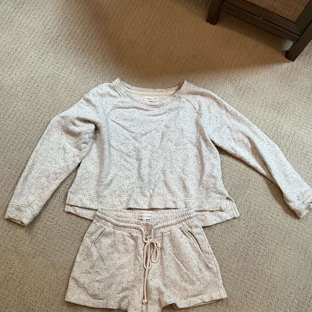 Loft speckled matching lounge set